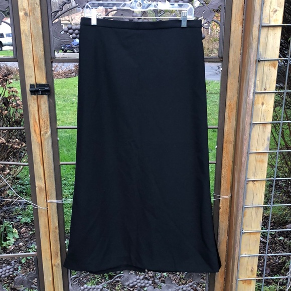 J. Crew finely woven black wool maxi skirt size 8 - Picture 1 of 5